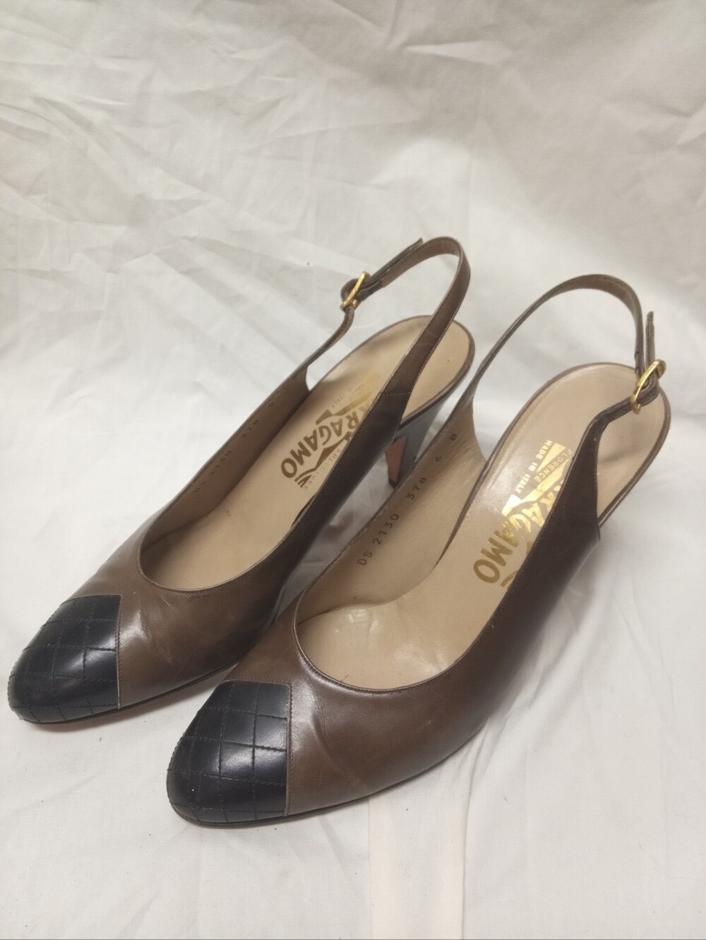 Salvatore Ferragamo Women's Sz 6 B Black Brown Leather Heels - Picture 1 of 5
